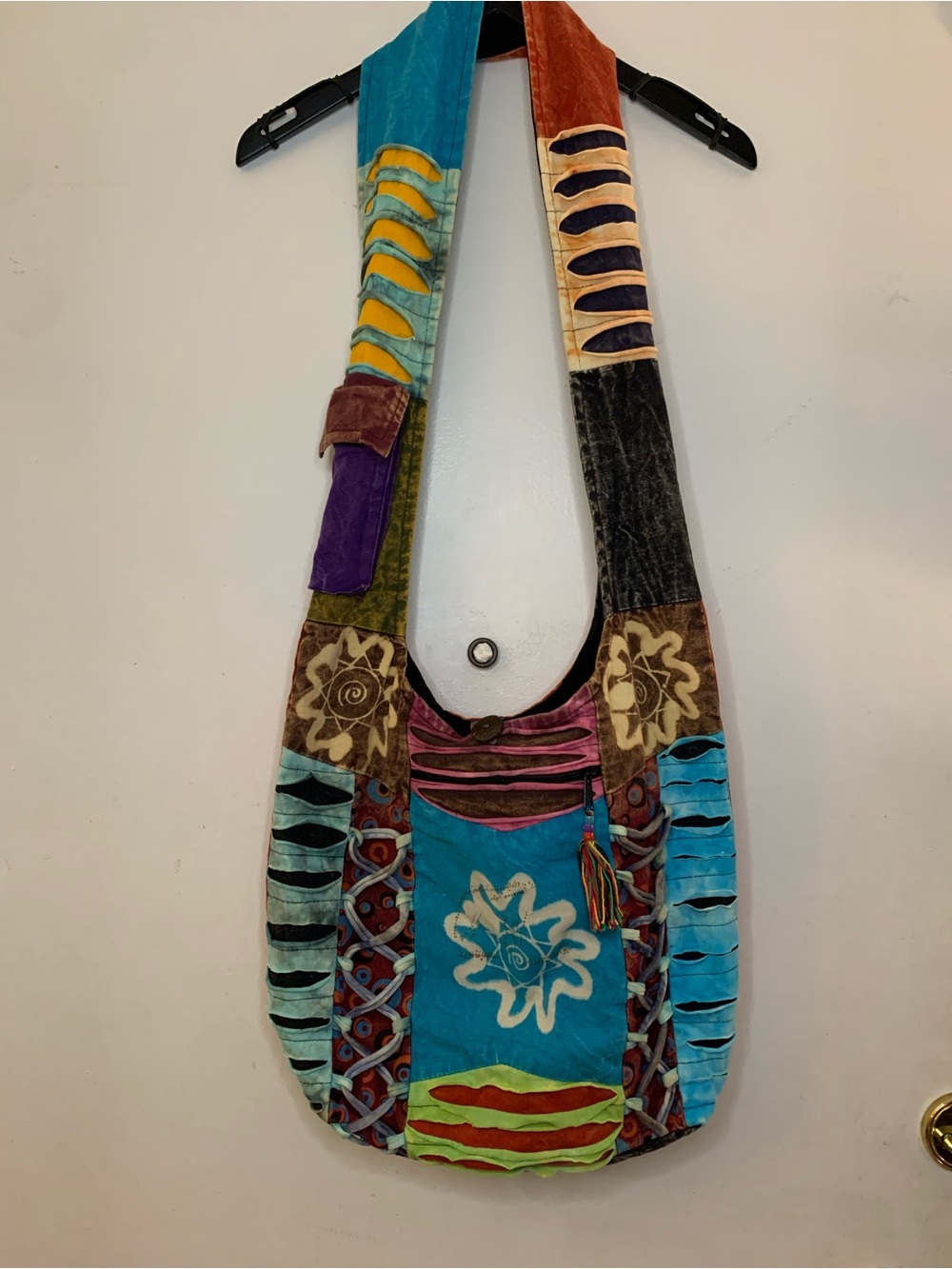 India Boutique Y2K Hobo Crossbody - Picture 2 of 6